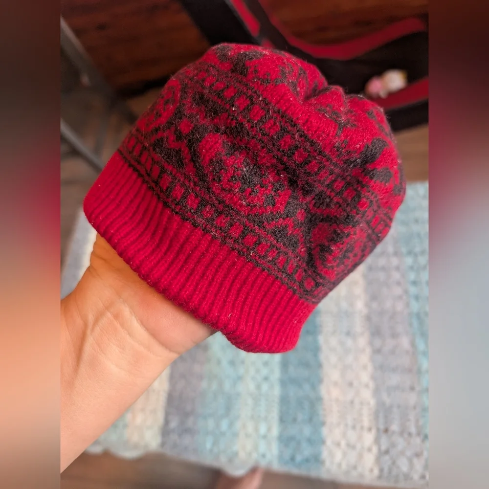 Anne Klein II Aris Vibrant Red‎ Knit Hat Wool/Acrylic Blend